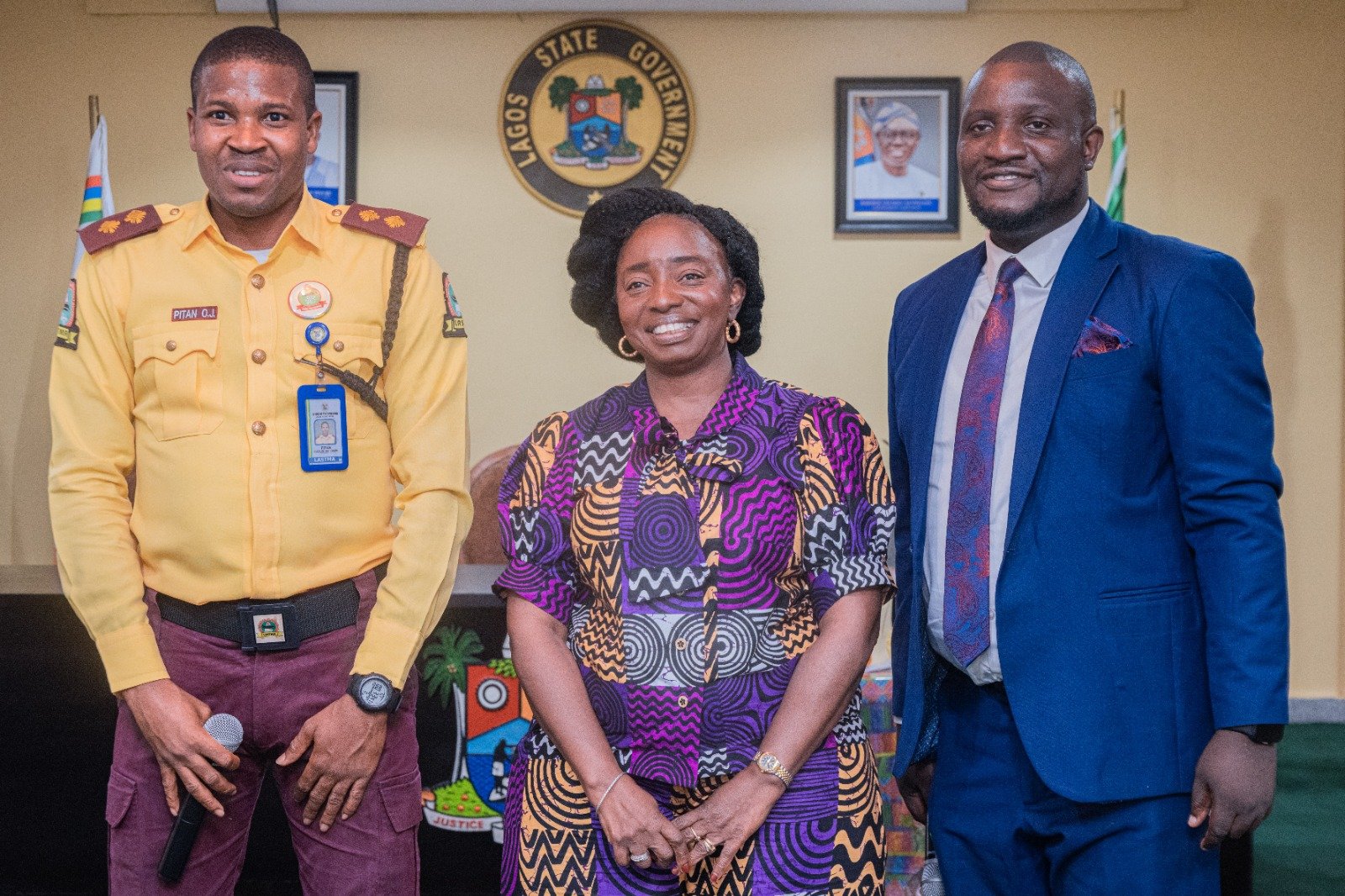 Abayomi with Lagos State officials